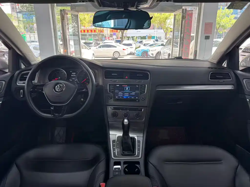 Volkswagen Golf — миниатюра 9
