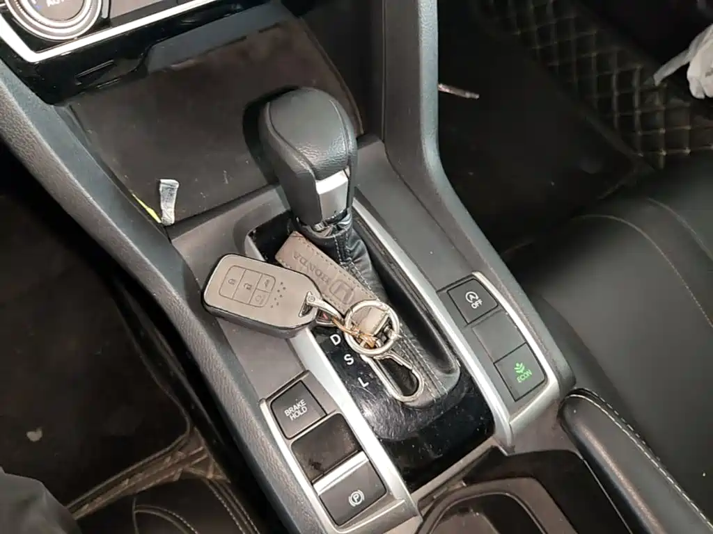 Honda Civic — миниатюра 14