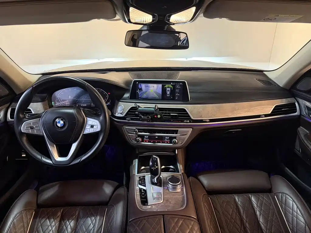 BMW 7 Series 7 2021 740Li Lead Luxury