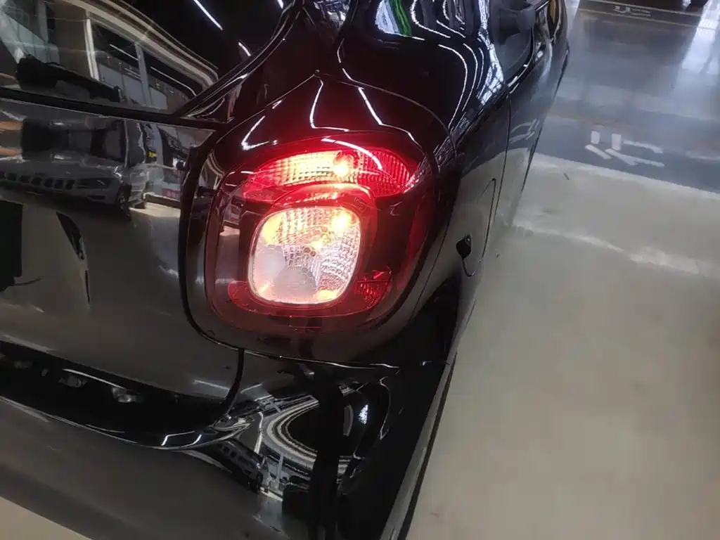 smart Smart Fortwo — миниатюра 8