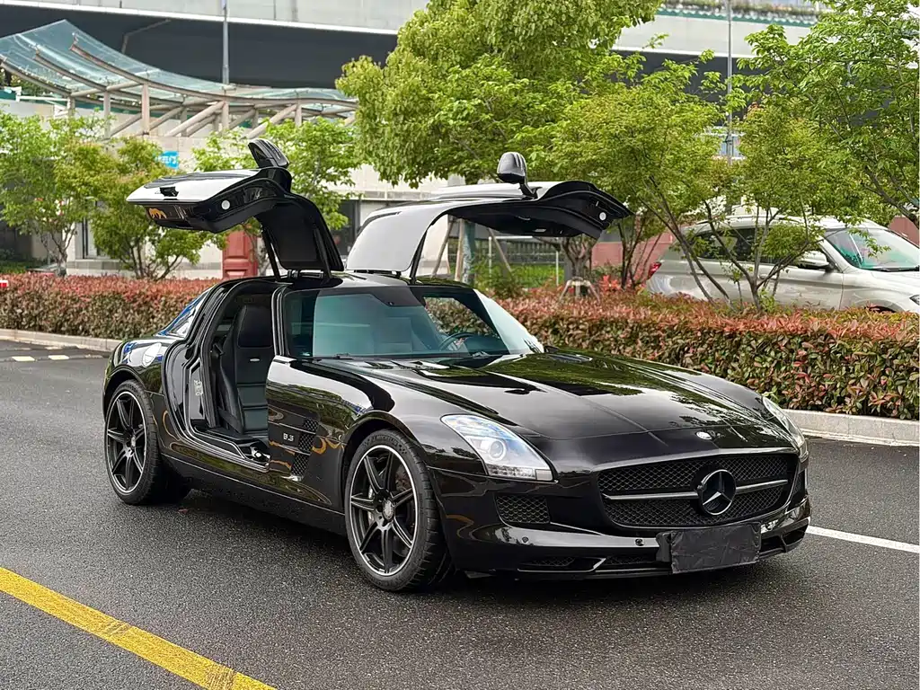 Mercedes-Benz SLS AMG — миниатюра 3