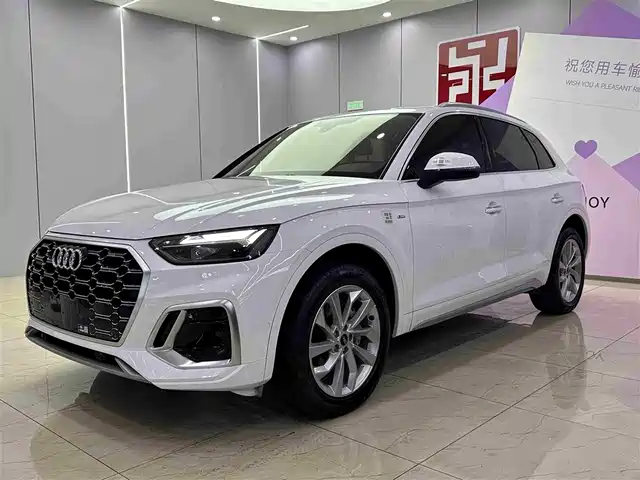 AUDI Q5L 2022