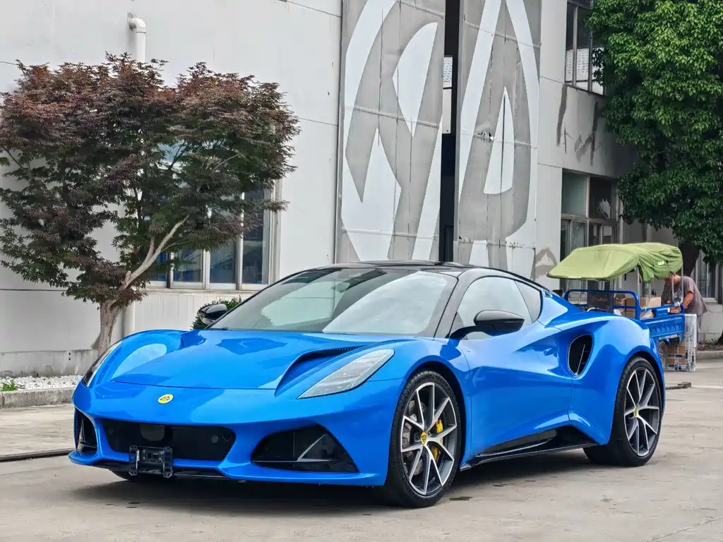 Lotus Emira 2023