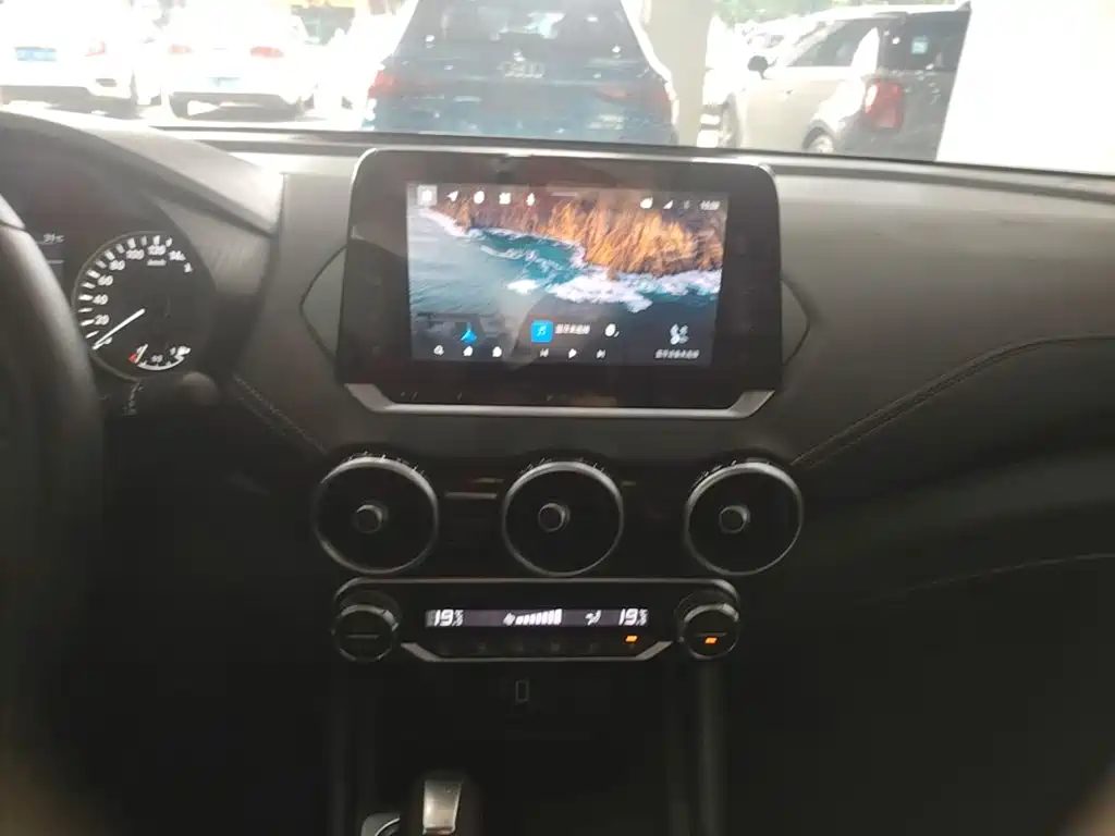Nissan Sylphy — миниатюра 13
