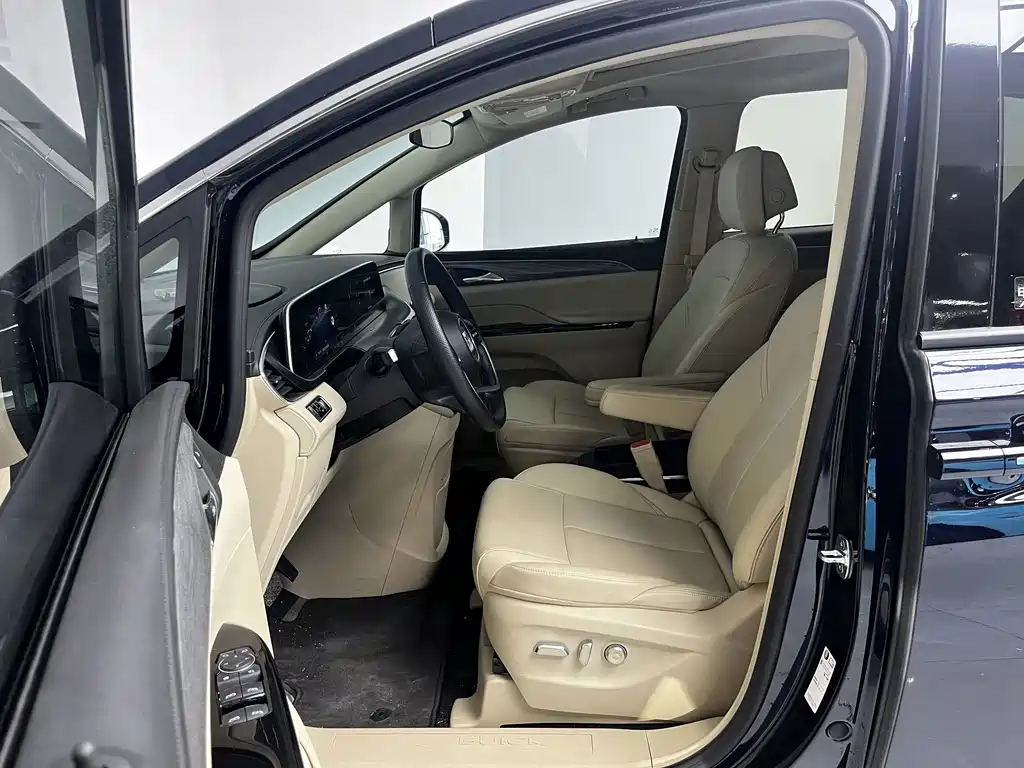Buick GL8 Hybrid — миниатюра 15