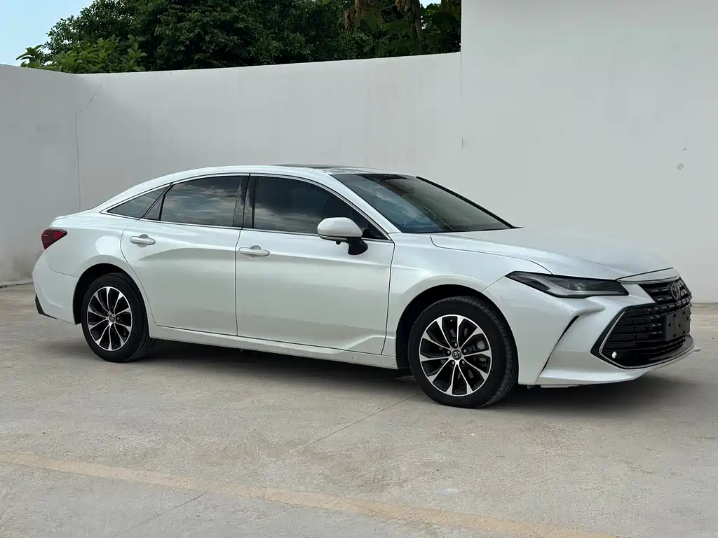 Toyota Avalon — миниатюра 3