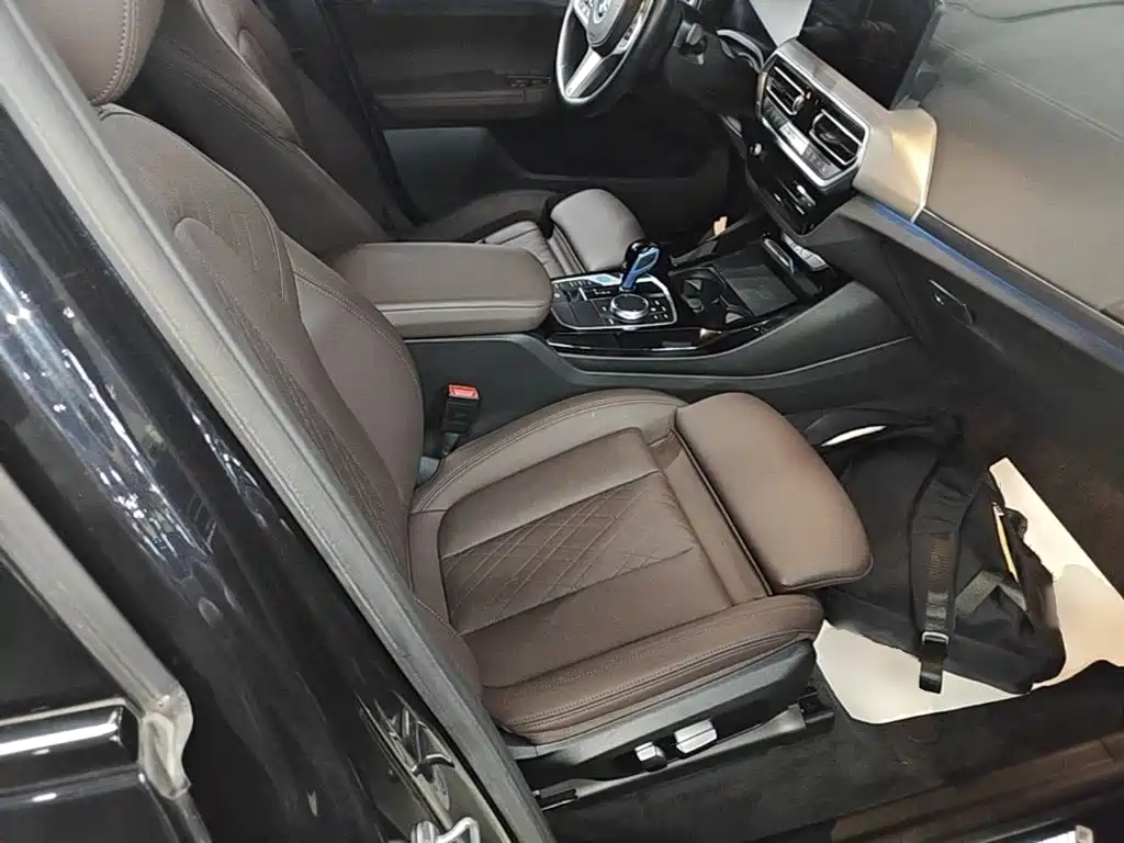 BMW iX3 — миниатюра 25