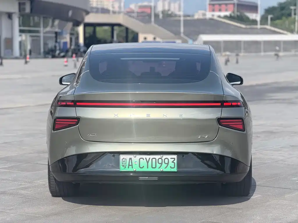 XPeng P7 — миниатюра 5
