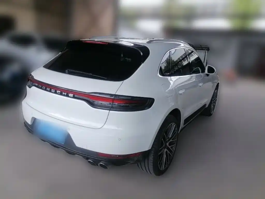 Porsche Macan — миниатюра 10