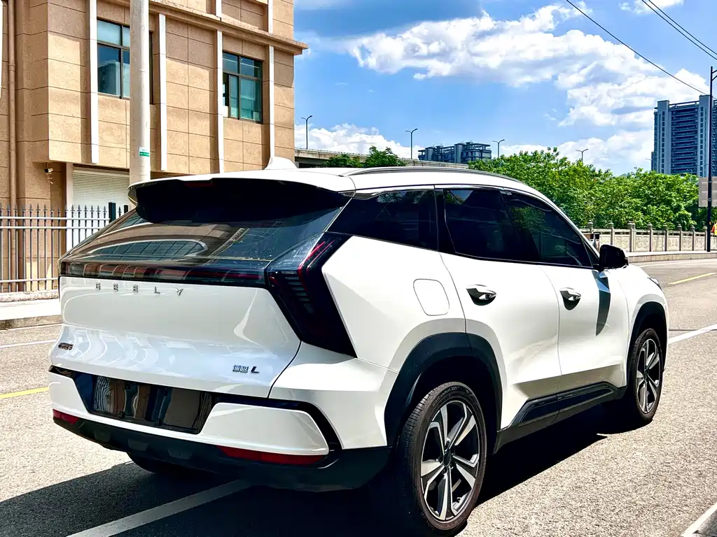 Geely Boyue L — миниатюра 6