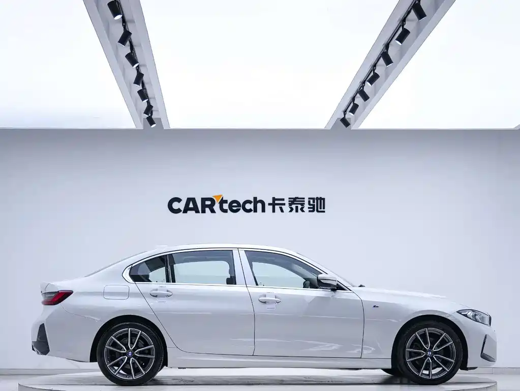 BMW 3 Series — миниатюра 4