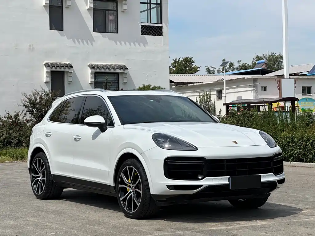 Porsche Cayenne — миниатюра 3