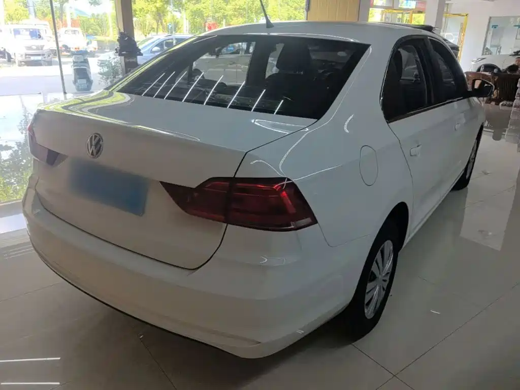Volkswagen Santana — миниатюра 7