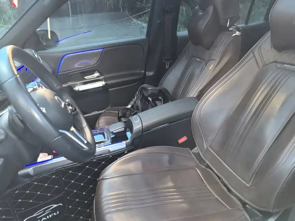 Mercedes-Benz GLB — миниатюра 8