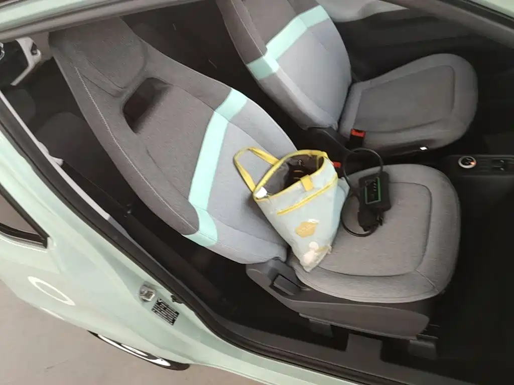 Wuling MINIEV — миниатюра 25