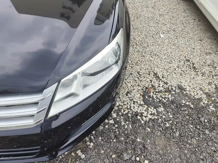 Volkswagen Santana — миниатюра 5