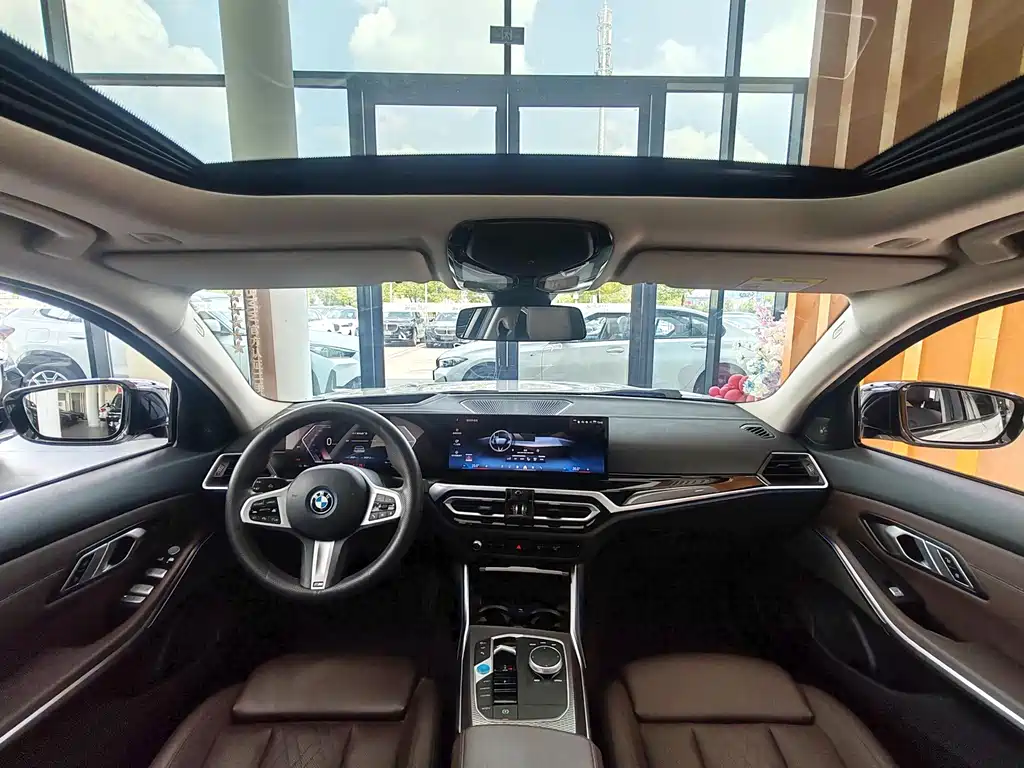 BMW i3 — миниатюра 10