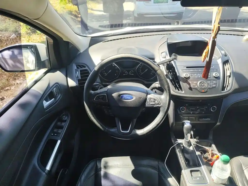 Ford Kuga — миниатюра 11
