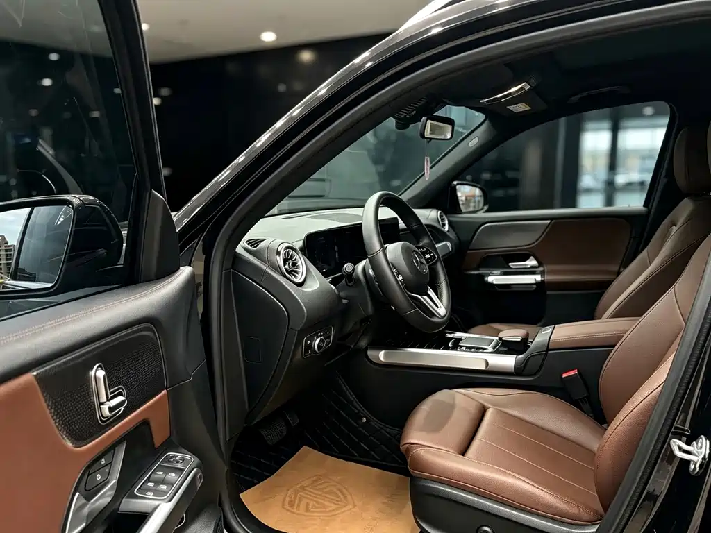Mercedes-Benz GLB — миниатюра 9