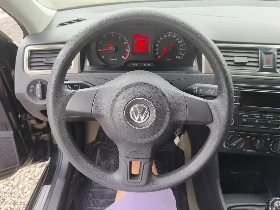 Volkswagen Santana — миниатюра 15