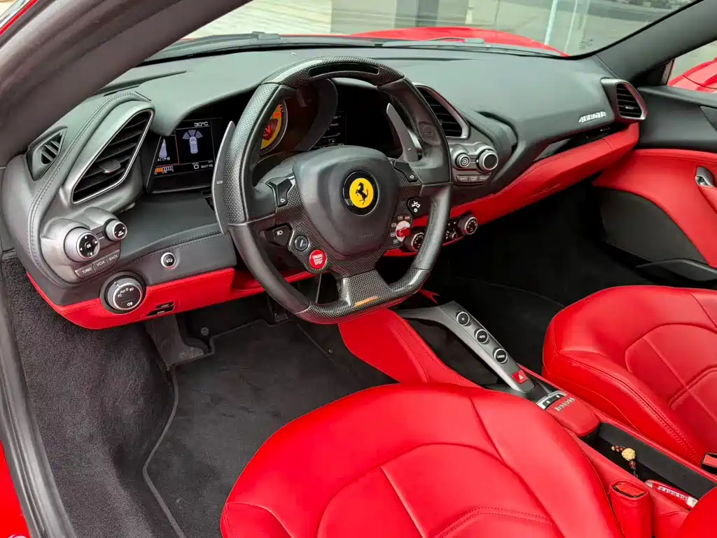 Ferrari 488 — миниатюра 5