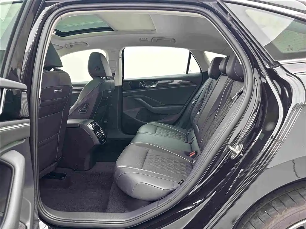Volkswagen Magotan — миниатюра 19
