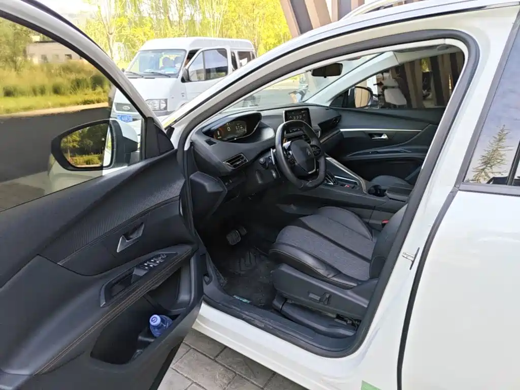Peugeot 4008 — миниатюра 16