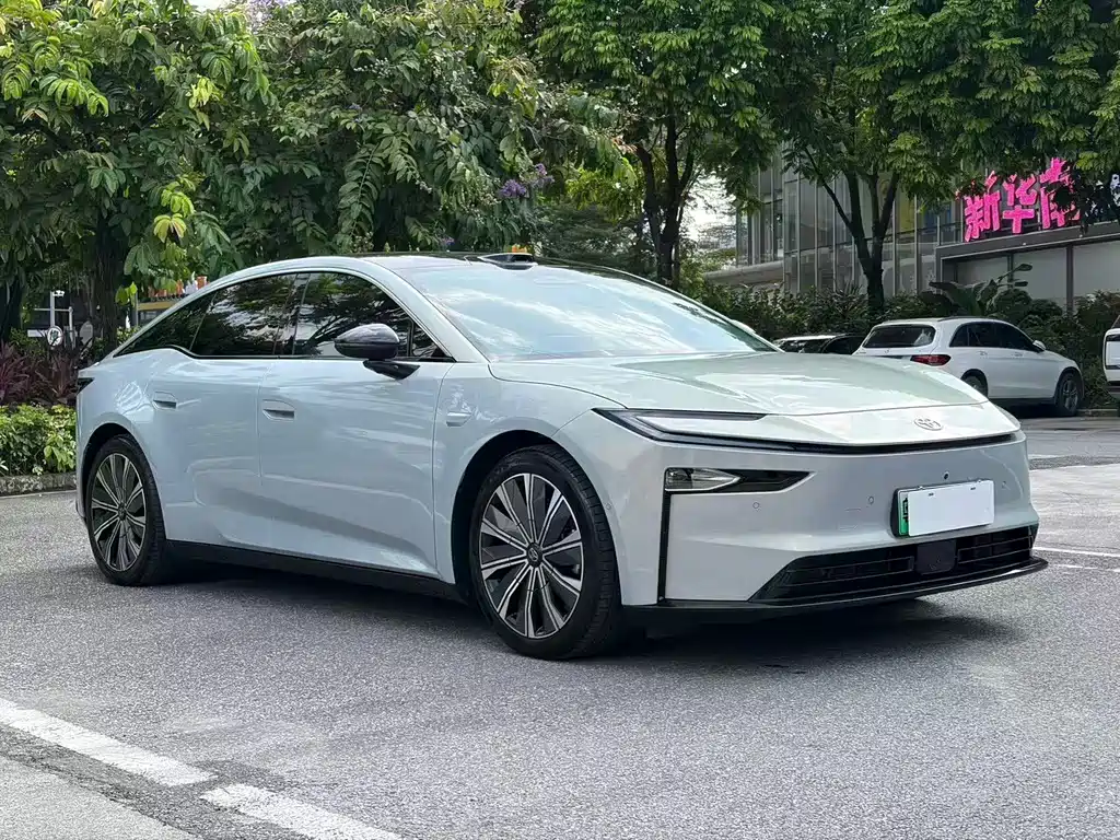 Toyota bZ7 — миниатюра 3