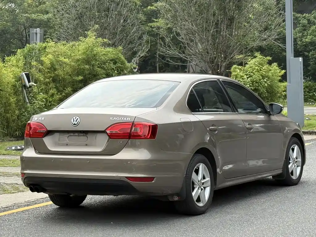 Volkswagen Sagitar — миниатюра 10