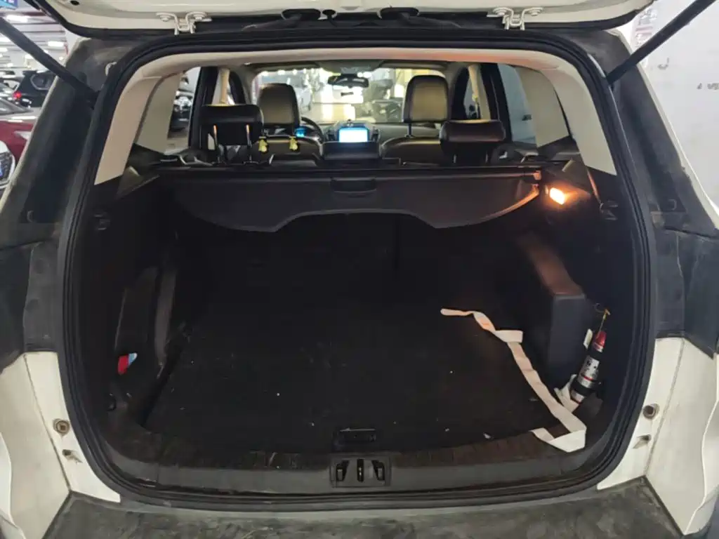 Ford Kuga — миниатюра 19