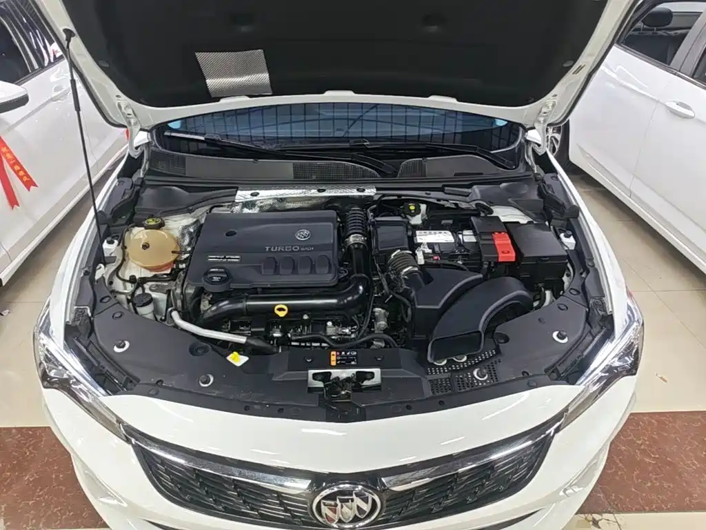 Buick Verano — миниатюра 20