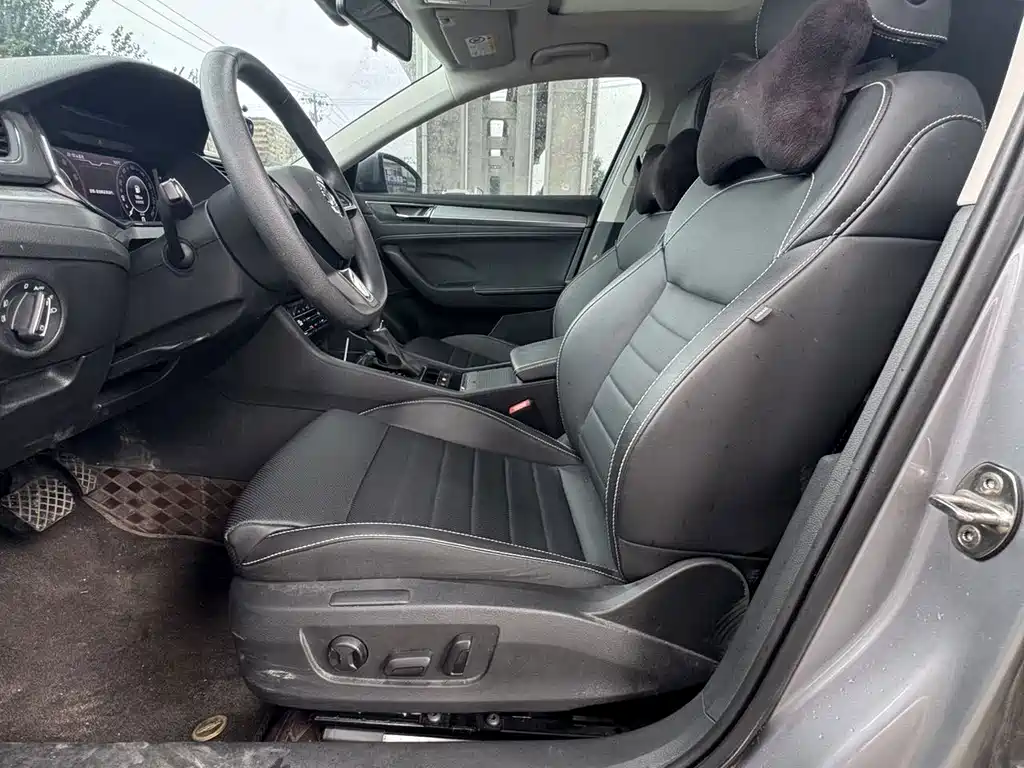 Skoda Superb — миниатюра 11