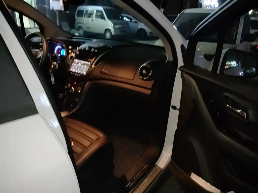 Chevrolet Trax — миниатюра 19