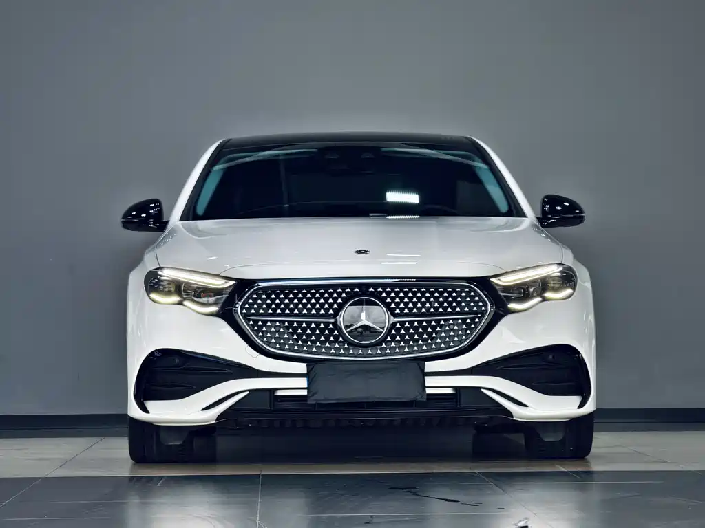 Mercedes-Benz E-Class (Import) — миниатюра 2