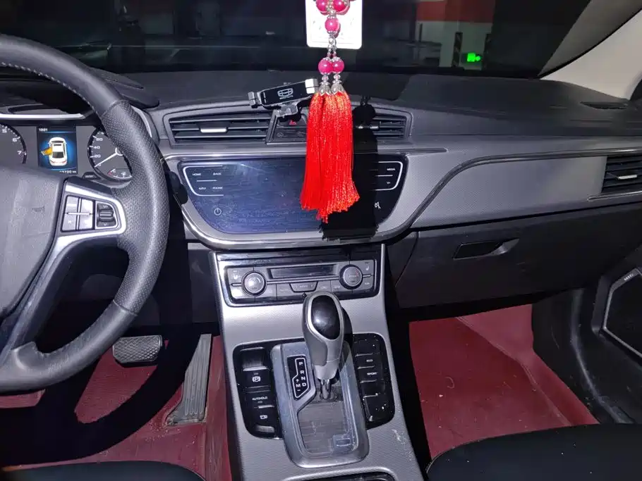 Geely Emgrand GL — миниатюра 13
