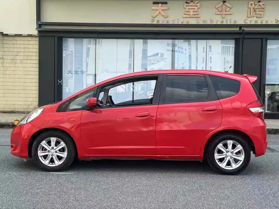 Honda Fit — миниатюра 3