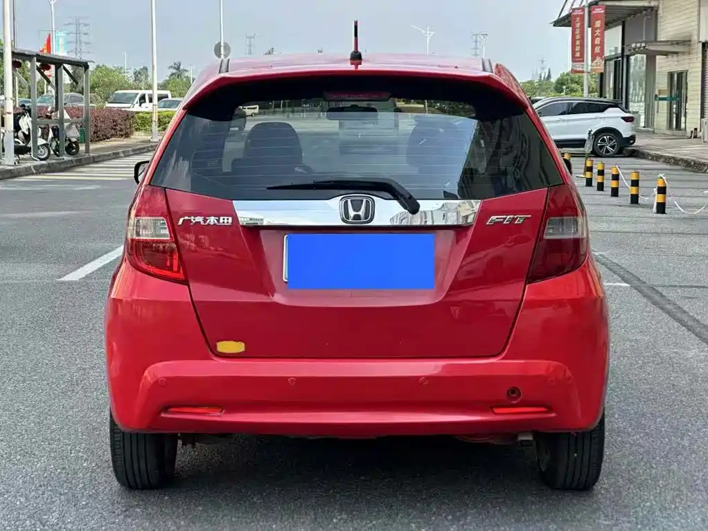 Honda Fit — миниатюра 4