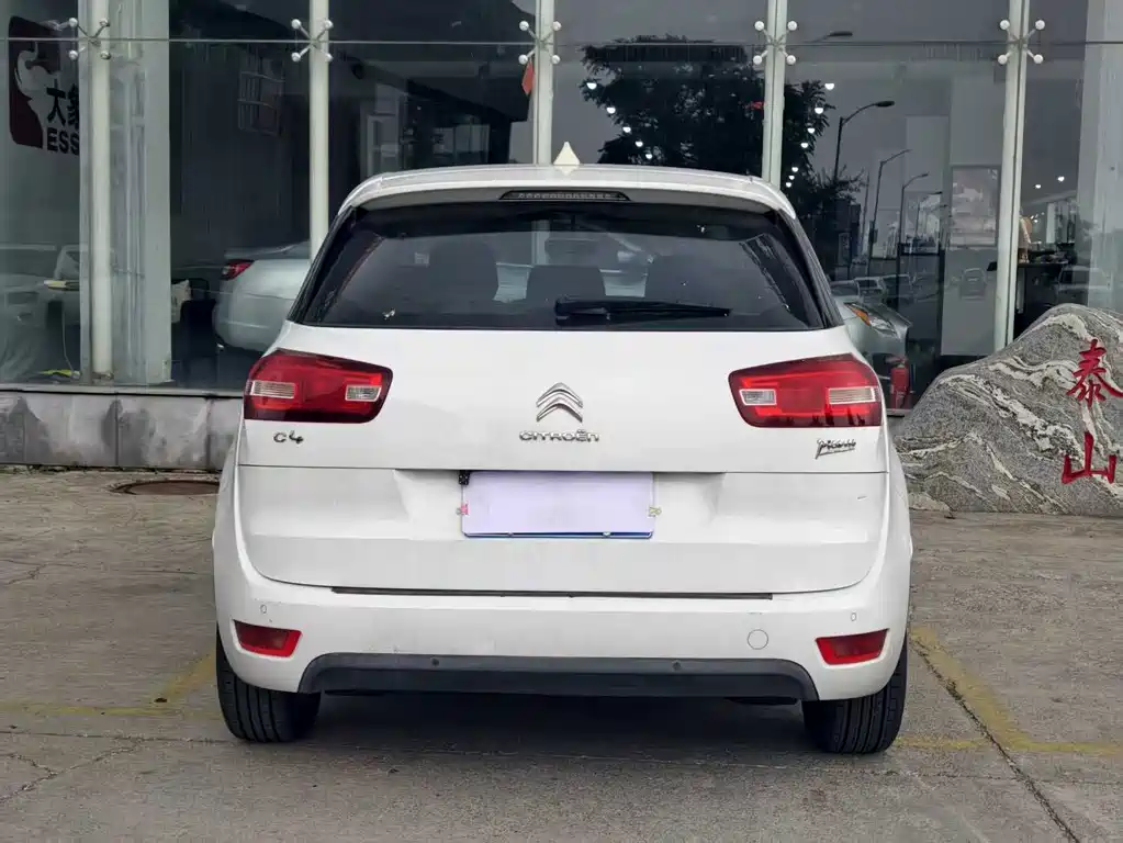 Citroen C4 Picasso — миниатюра 16