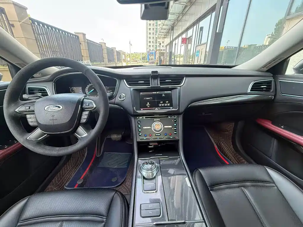 Ford Taurus — миниатюра 10
