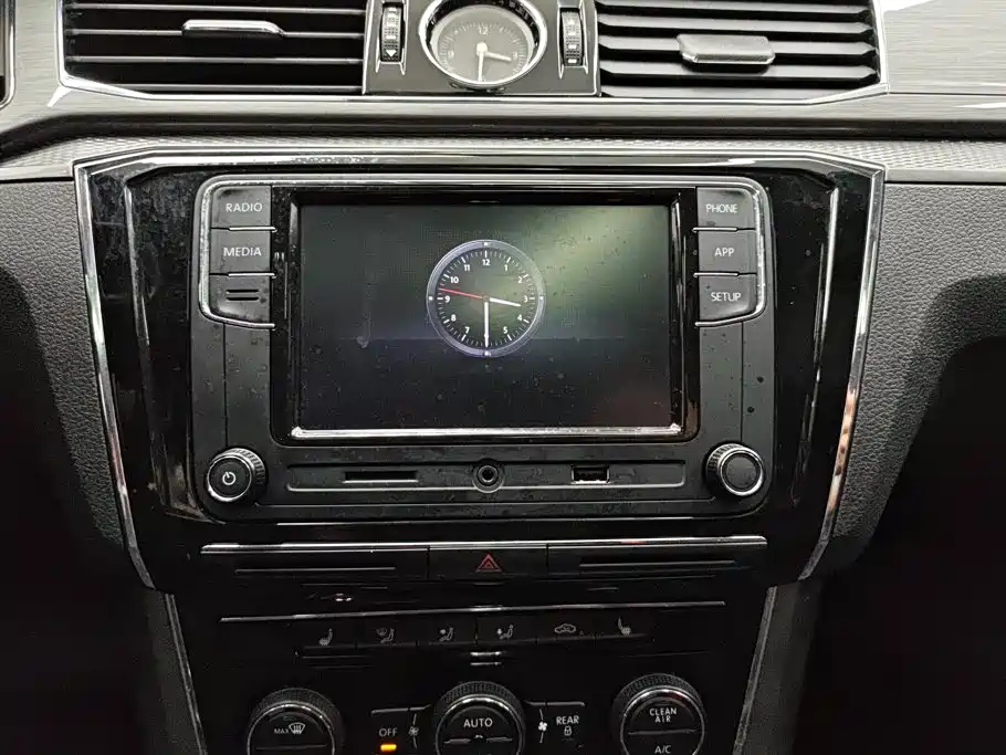 Volkswagen Passat — миниатюра 13