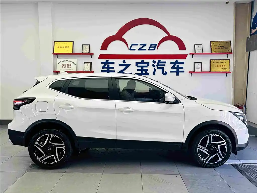 Nissan Qashqai — миниатюра 8