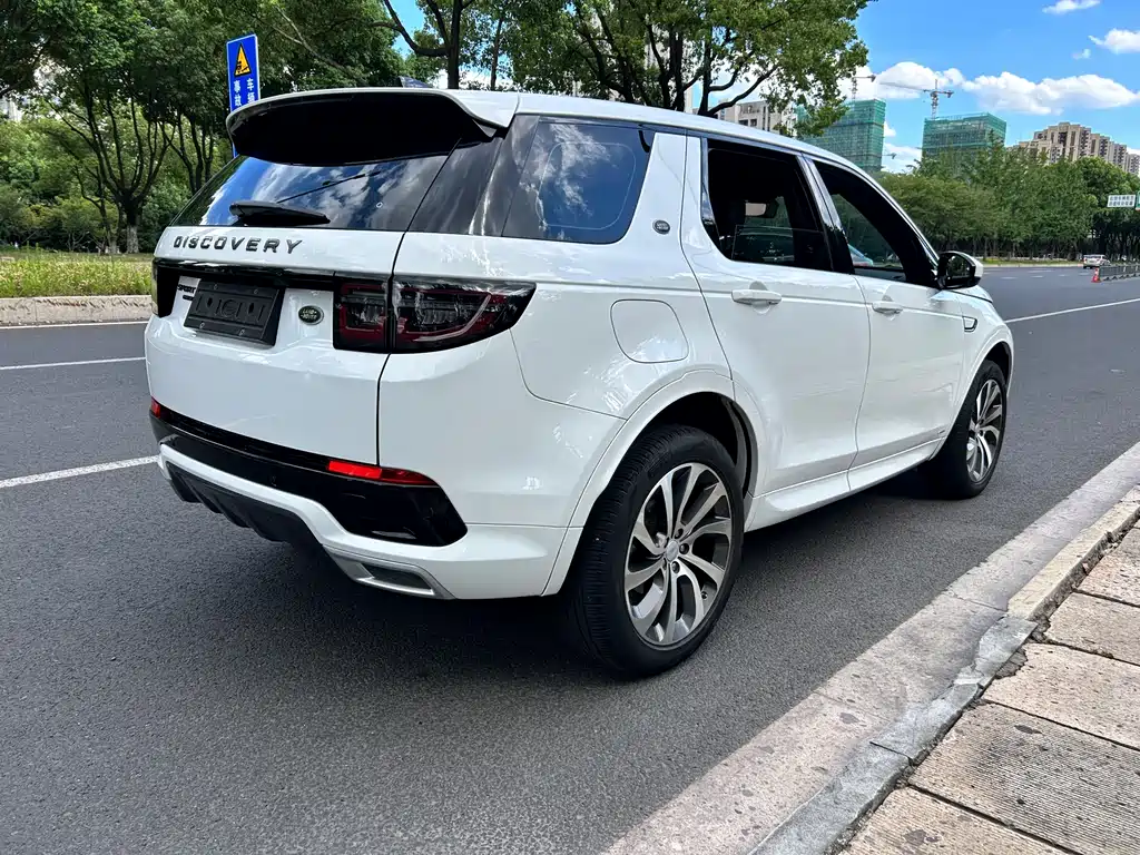 LAND ROVER DISCOVER SPORTS