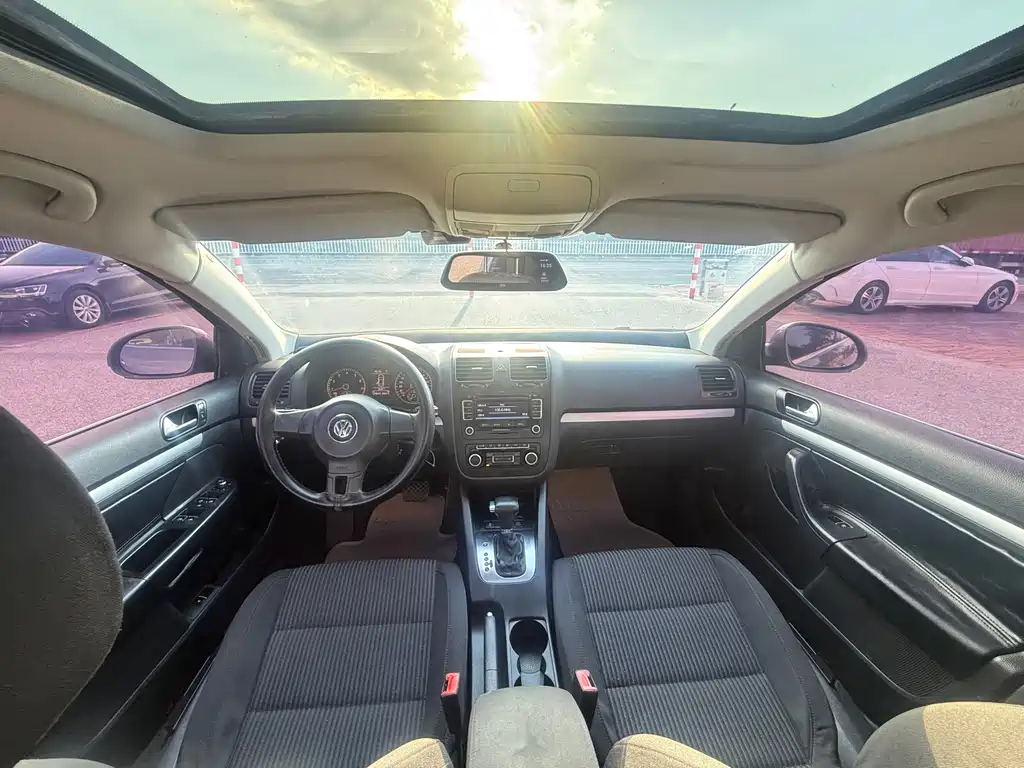 Volkswagen Sagitar — миниатюра 8