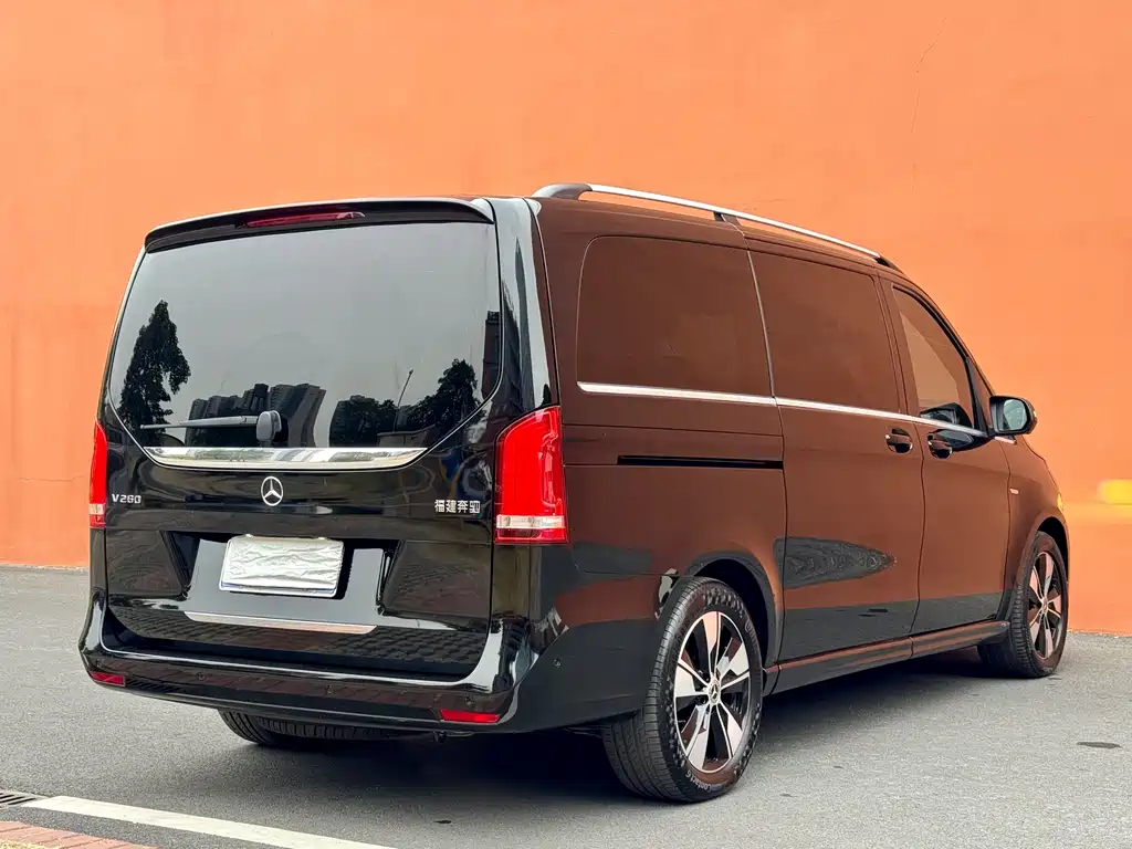 MERCEDES-BENZ V CLASS