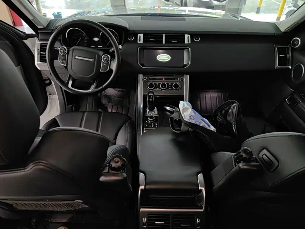 Land Rover Range Rover Sport 2017 3.0 SC V6 SE