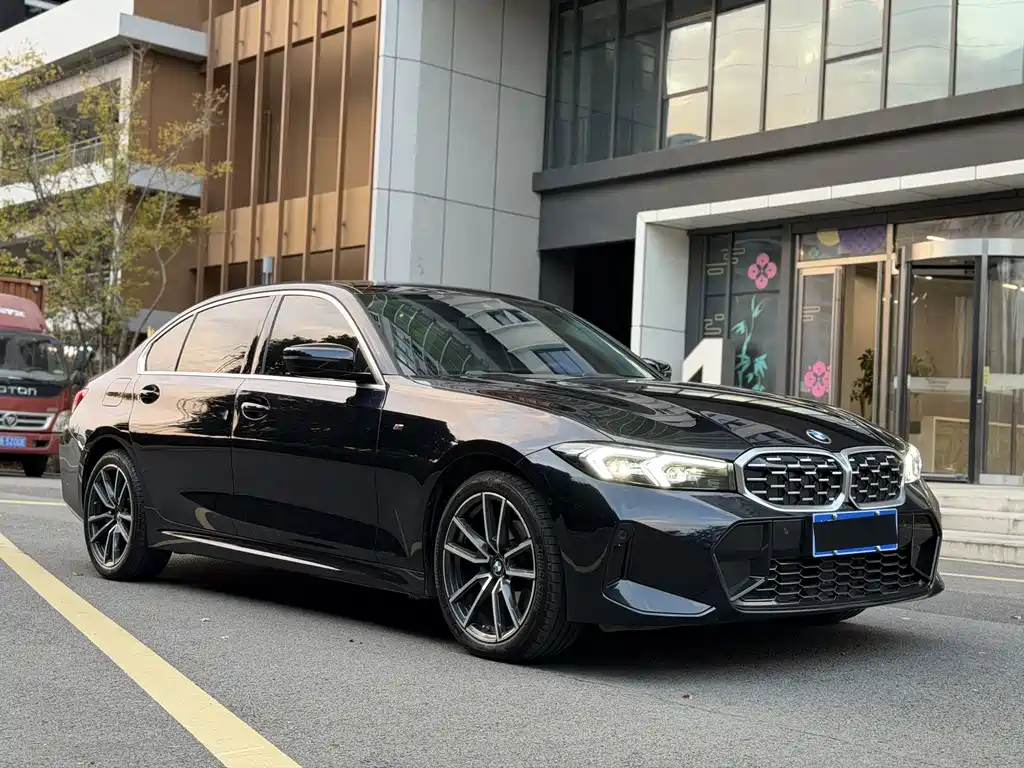 BMW 3 Series — миниатюра 3