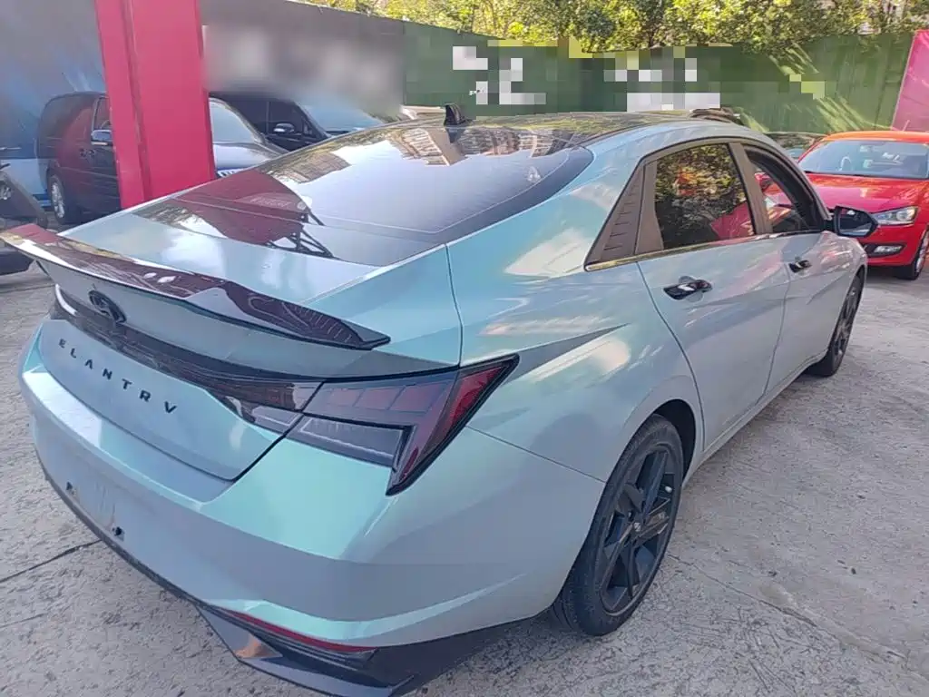 Hyundai Elantra — миниатюра 7