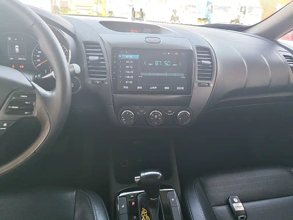Kia K3 — миниатюра 13