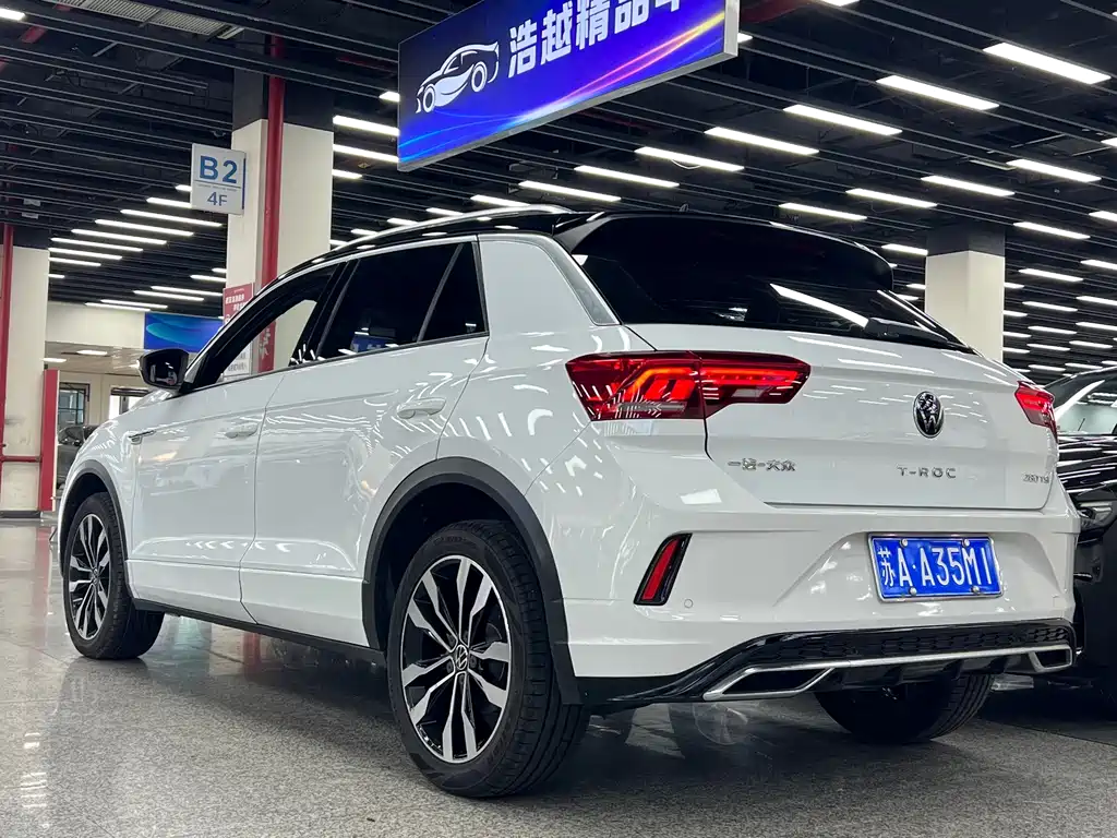 Volkswagen T-Roc — миниатюра 12