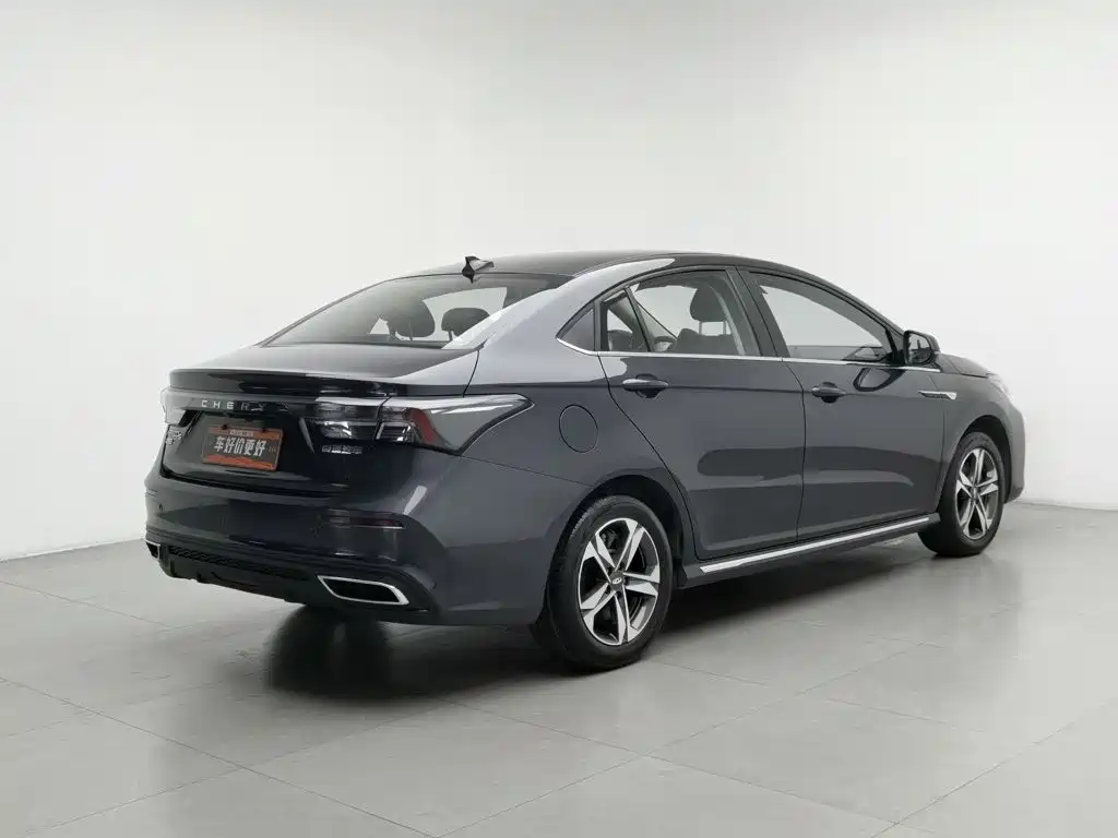 Chery Arrizo 5 PLUS — миниатюра 2